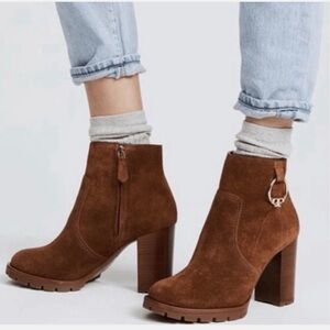 Tory Burch Sofia Brown Suede Chunk Heel Booties gold logo as 7.5